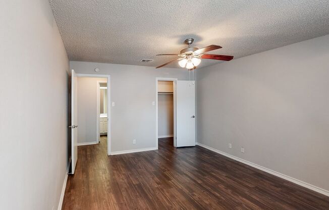 1 bed, 1 bath, 950 sqft, $919