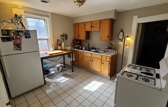 2565-67 N. Weil St.