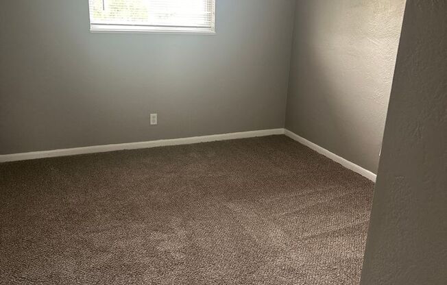 2 beds, 1 bath, 750 sqft, $970, Unit B07 1060 14