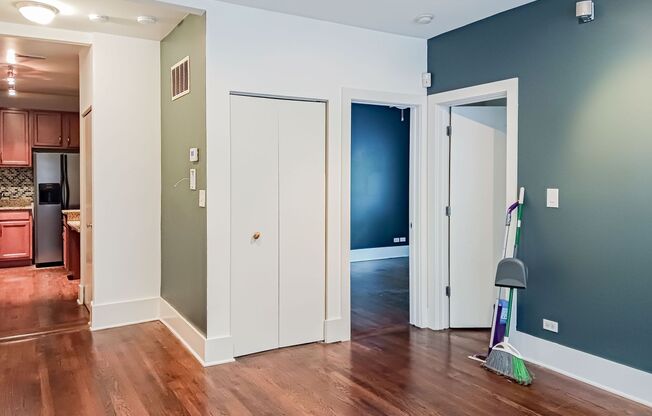 2 beds, 1 bath, 785 sqft, $2,875, Unit 1851-1