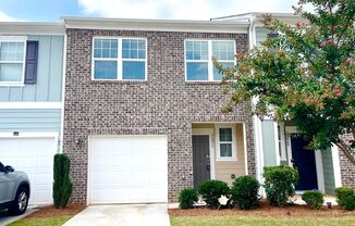 3 beds, 2.5 baths, $1,695