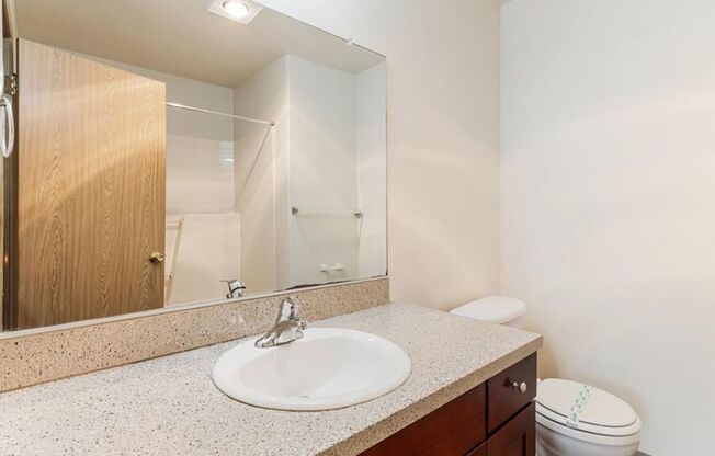3 beds, 2 baths, 1,018 sqft, $1,995, Unit 10