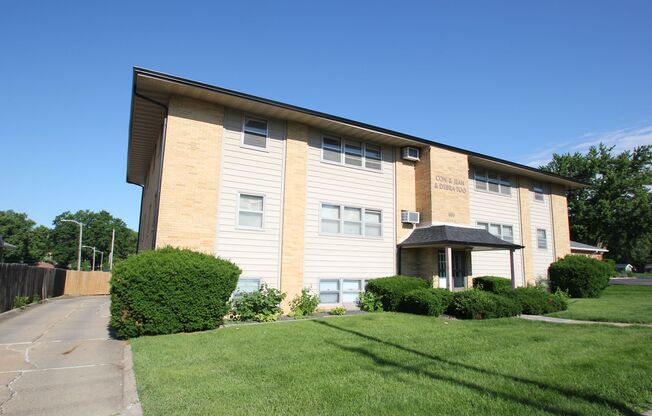 12 Plex - West Des Moines