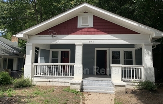 641 MORELAND AVE SE