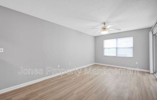 303 I COUNTRY CLUB DR NE