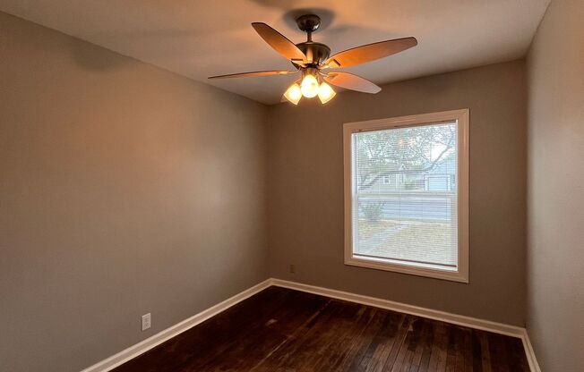 3 beds, 1 bath, $1,350