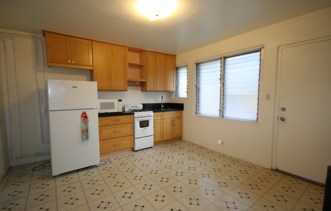1132 Kamaile St.