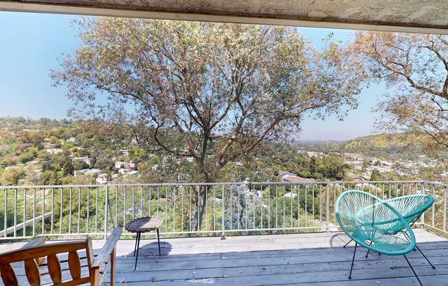 Spacious 3 bed, 2.5 bath house for rent in Mount Washington area of LA