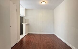 1 bed, 1 bath, 672 sqft, $2,095, Unit 1001 2