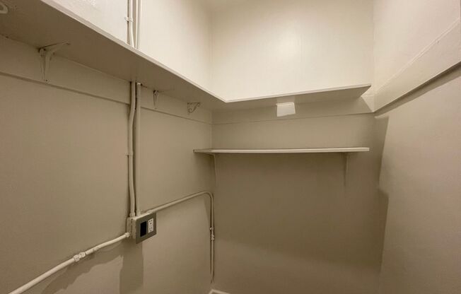 Studio, 1 bath, $1,595, Unit 402