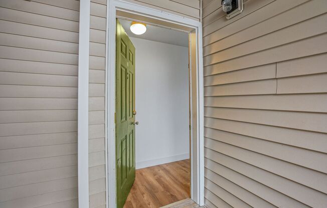 #424-SPRING PARK APARTMENTS