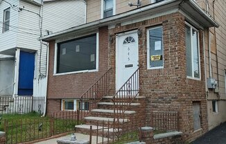 645 E ST GEORGES AVE