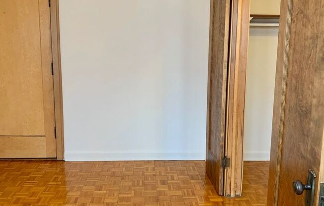 Studio, 1 bath, 300 sqft, $1,495, Unit 644-209