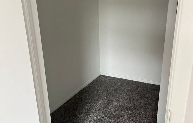 1 bed, 1 bath, 570 sqft, $1,175, Unit 78HS-30