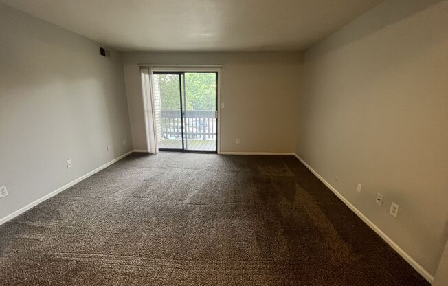 2 beds, 1 bath, 775 sqft, $870, Unit 366H