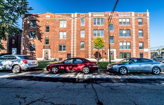 330 N Pine