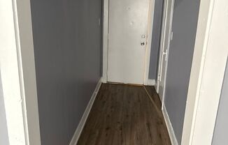 7601 S Kingston