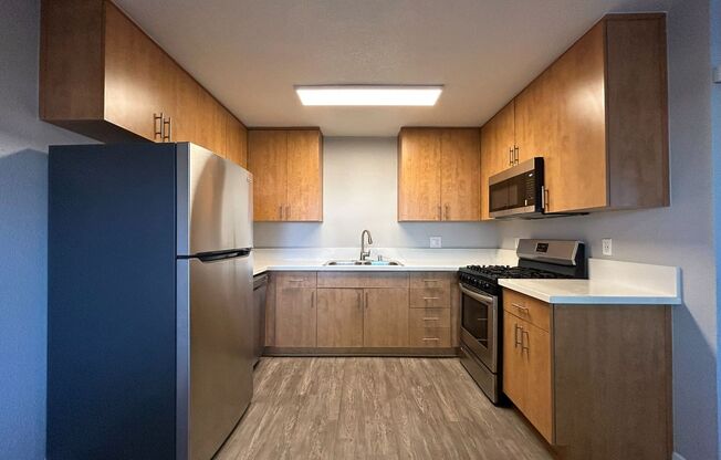 2 beds, 1 bath, 950 sqft, $2,895, Unit 1720-4