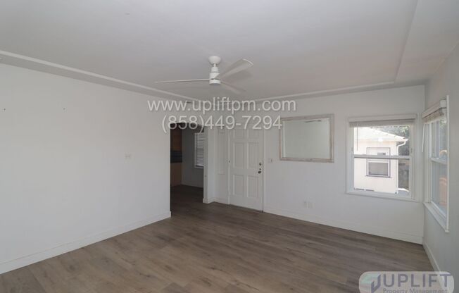 35th St (3711-3721)