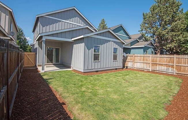4 Bedroom House in SE Bend with Primary on Main
