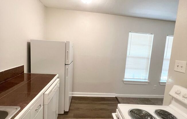 1 bed, 1 bath, $750, Unit SC534