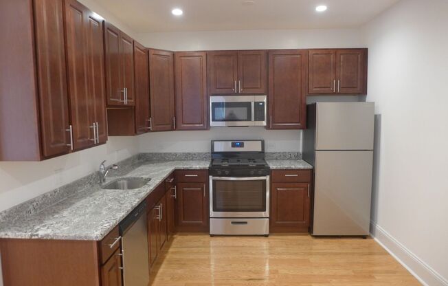 1 bed, 1 bath, 775 sqft, $1,595, Unit 208