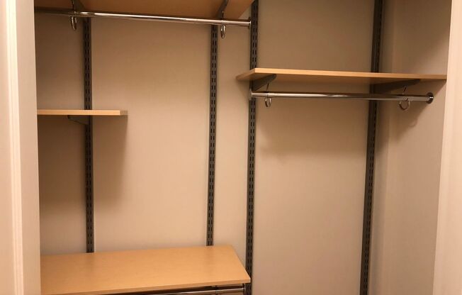 Studio, 1 bath, 470 sqft, $2,000