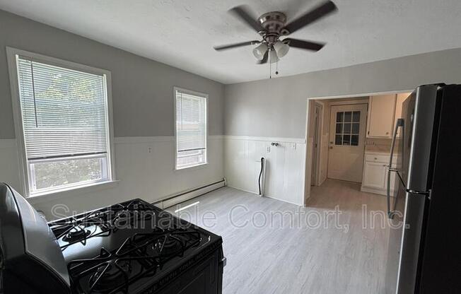 16 CARLSTAD ST