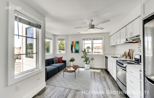 1640 47 AVE