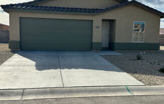 Newer home in the heart of Ft Mohave