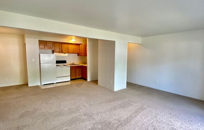 2 beds, 1 bath, 1,000 sqft, $1,295, Unit #15