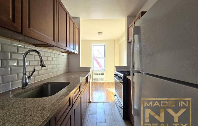 1 bed, 1 bath, $2,395, Unit 4B