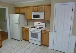 3 beds, 2 baths, $1,795