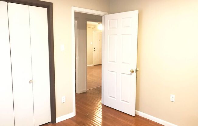 3 beds, 1 bath, $1,050