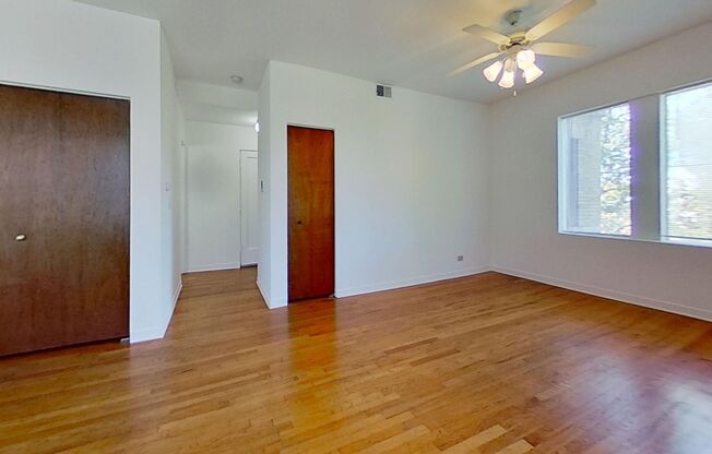 1307-17 W. Addison