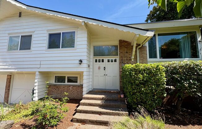 Bellevue Home ~ Newport Hills