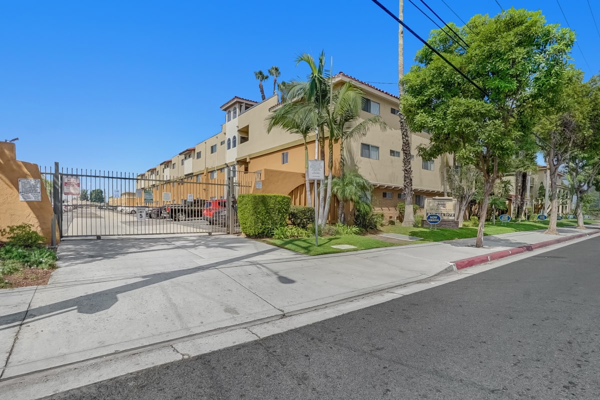 Welcome to Capistrano Gardens