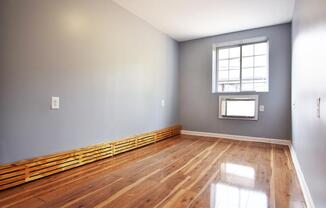 2 beds, 2 baths, 1,300 sqft, $3,300