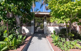 3720-26 Centinela