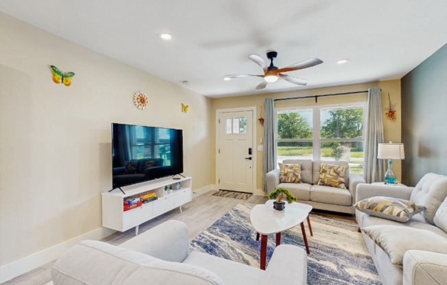 7409 RED ROBIN LN