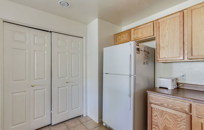 2 beds, 2 baths, 1,403 sqft, $2,000, Unit 2063