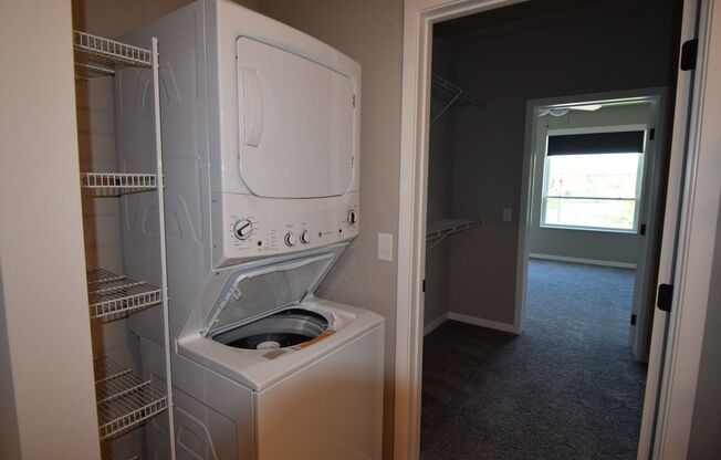 1 bed, 1 bath, 816 sqft, $1,725, Unit 5604-317