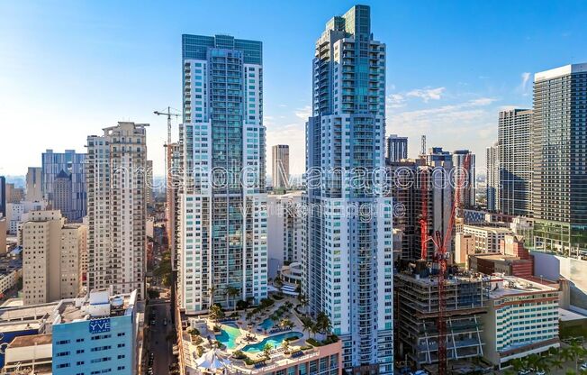 2 beds, 2 baths, 989 sqft, $3,300, Unit 2202