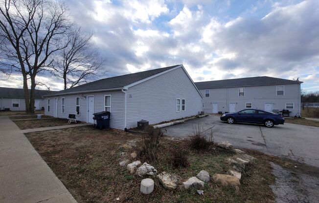Bruer Park Gardens Apartments - Truesdale MO