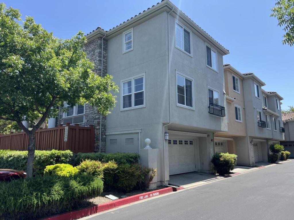 324 VIS ROMA WAY