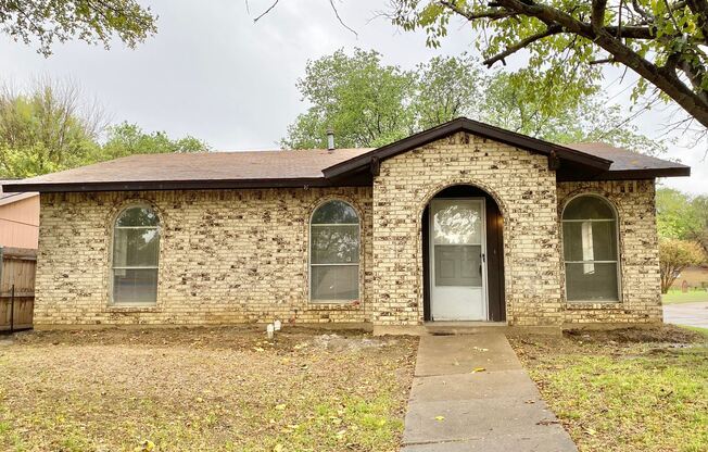 2417 Lakeshore Drive