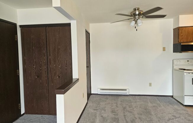 1315 Meadowcreek Dr.