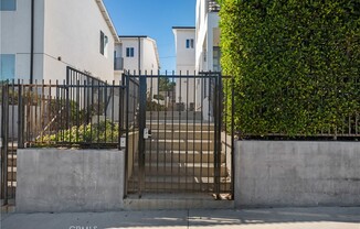 7125 S La Cienega Blvd