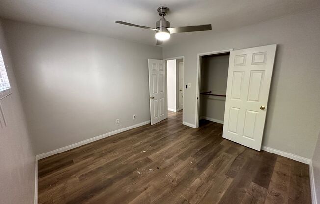 2 beds, 1 bath, $2,395, Unit 2852