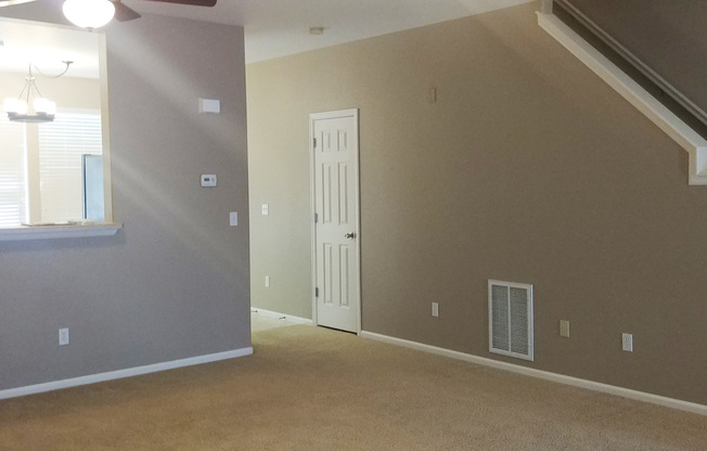 Cross Creek Townhome - 3 Bedroom 3 Bath townhome
